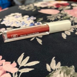 m2ü -nyc- Matte Liquid Lip color Queens 2201